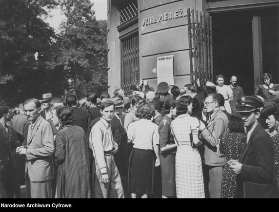 Sierpień i wrzesień 1939 r. - ostatnie dni pokoju, pierwsze dni wojny na podstawie zbiorów NAC.