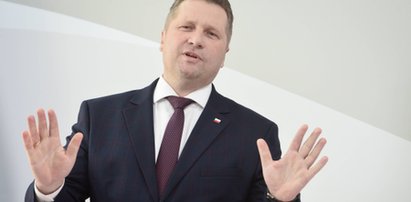 Przemysław Czarnek broni projektu zmian prawa oświatowego