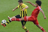 bayern vs borussia finał lewandowski dante na boisku