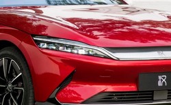 Elektryczny BYD Han EV tańszy niż Passat w Polsce. Chiński sedan debiutuje pod nosem Porsche i Mercedesa