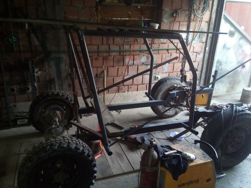 "Danster" automobil, Foča