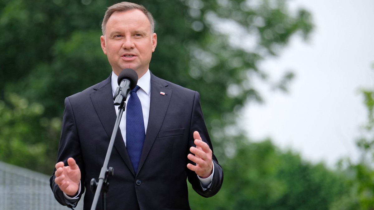 Spór o LGBT. Andrzej Duda oskarża zagraniczne media, te odpowiadają