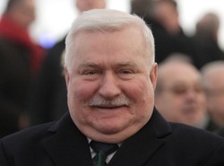 Nieprzyzwoity żart Wałęsy. Wspomniał o... rżnięciu z żoną
