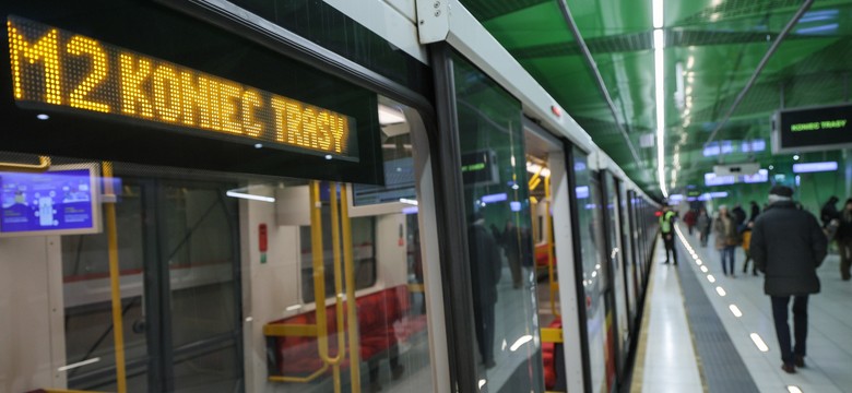 Awaria metra M2 w Warszawie. Pociągi nie dojeżdżają na Bemowo