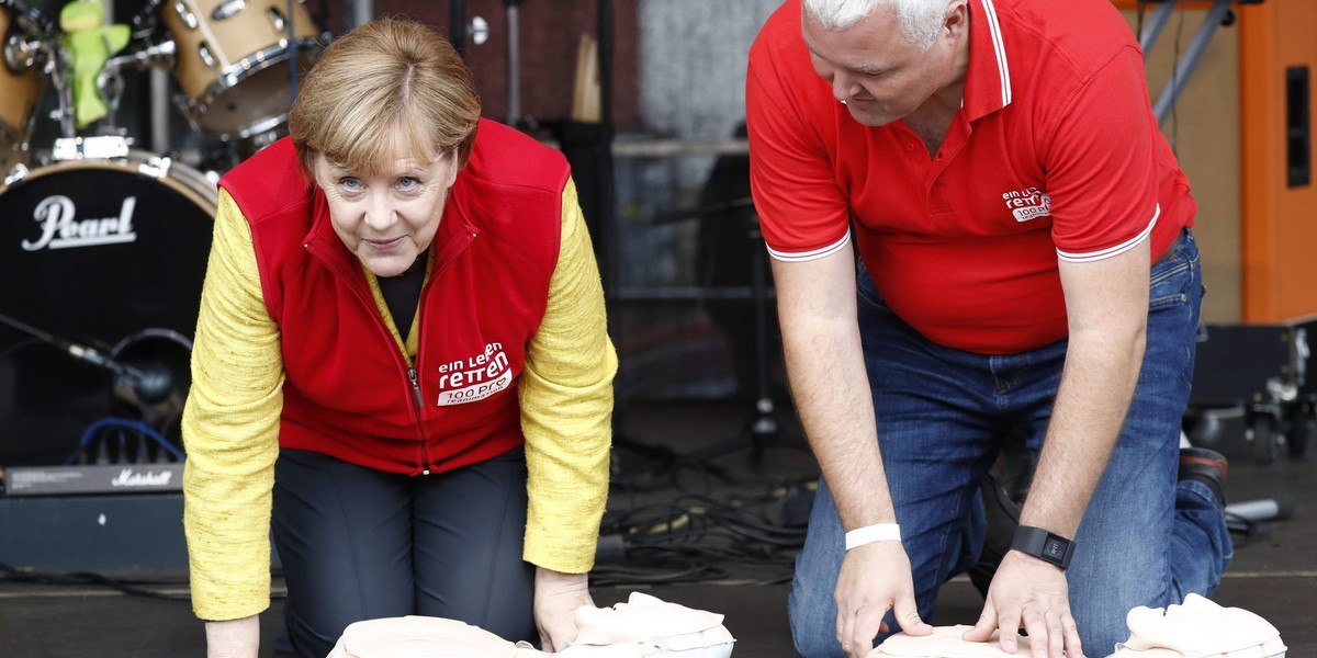 Angela Merkel chce reanimować Unię, ale najpierw musi znów zdobyć kanclerstwo