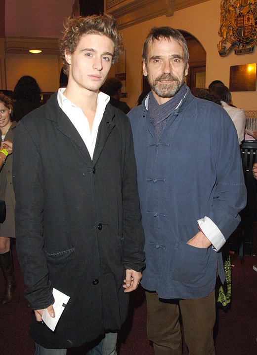 Sławni ojcowie i ich synowie: Jeremy Irons i Max Irons