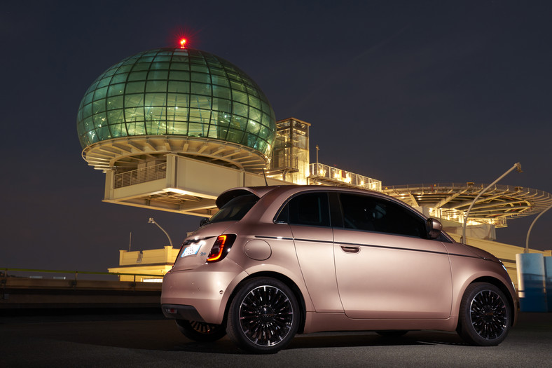 Nowy Fiat 500 w wersji 3+1