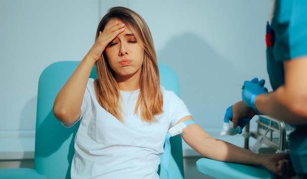 Anemija hronične bolesti se javlja kada osoba ima autoimunu bolest ili oboljenje koje traje duže od tri meseca i izaziva upalu.