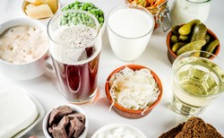 Kombucha vs kimchi. Które fermentowane produkty są najlepsze dla mózgu?