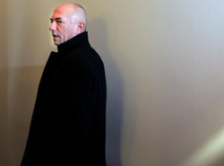 "Niech Ćwiąkalski pomoże ofiarom, nie bandytom"