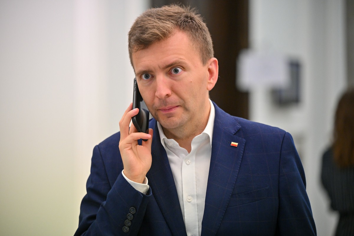 Poseł PiS Łukasz Schreiber oświadczył się nowej partnerce