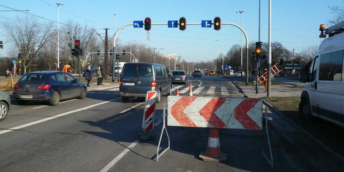 Przebudowa al. Śmigłego–Rydza na odcinku od al. Piłsudskiego  do ul. Przybyszewskiego ruszy w wakacje.