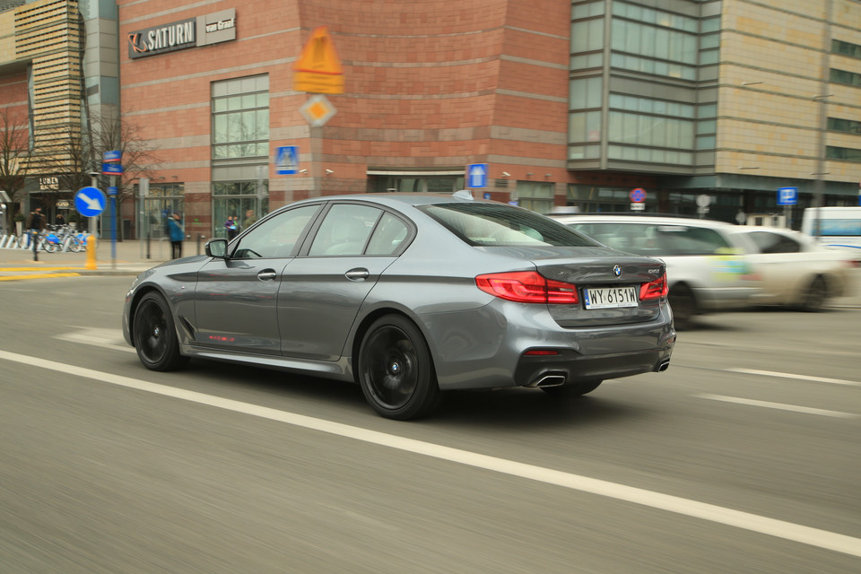 BMW 540i xDrive punkt zwrotny test, opinie, dane