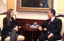 Angelina Jolie z prezydentem Dominikany Leonelem Fernandelem