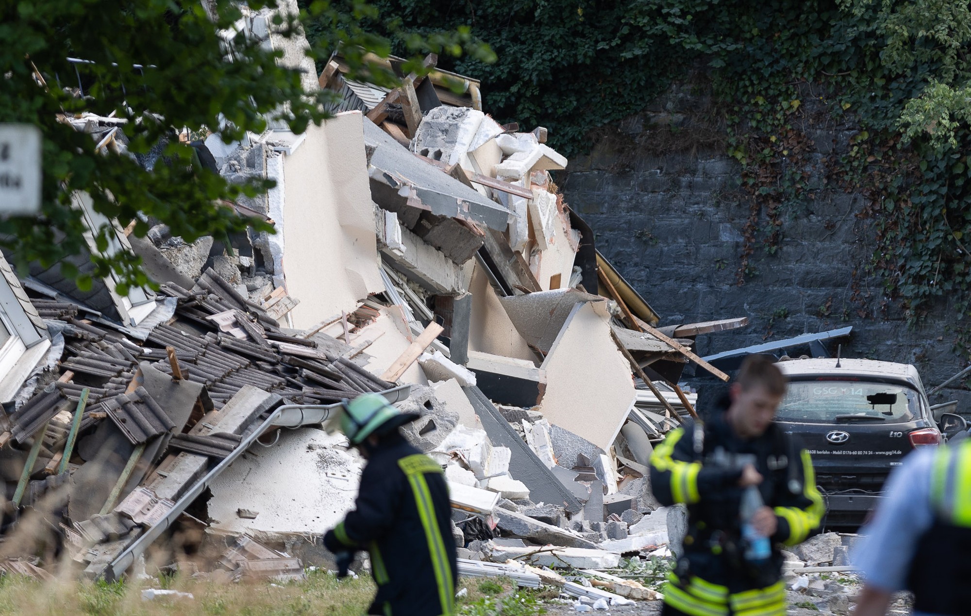 V meste Hemer vybuchol bytový dom.