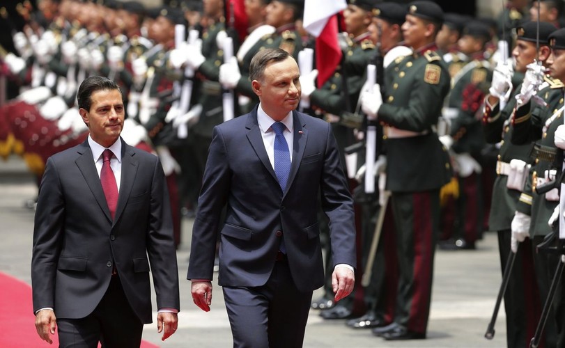 Prezydent Meksyku Enrique Pena Nieto i prezydent Polski Andrzej Duda