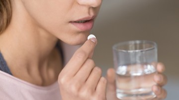 Nagy baj, ha véletlen duplán vettem a pajzsmirigygyógyszeremet? Az orvos válaszol