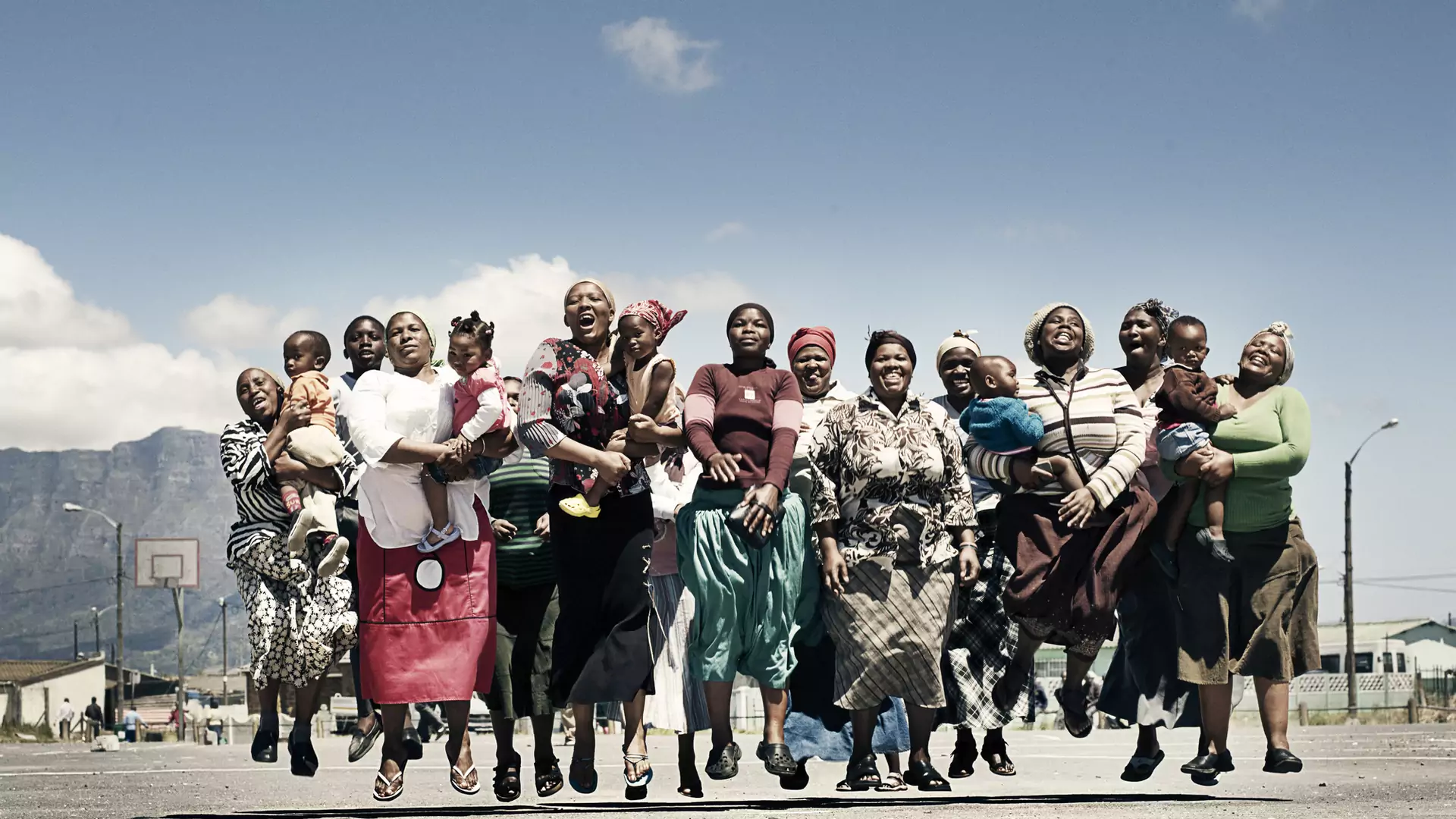 Communication Unlimited wspiera kobiety i daje im siłę - program „CU for Africa”