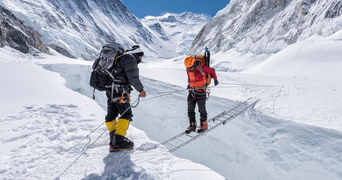 Mount Everest Is Now A Trash-filled, Overcrowded Tourist Spot, Says The 