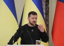 'Zniszczenia przekraczają 90 proc.'. Zełenski publikuje najnowsze zdjęcia Google Maps