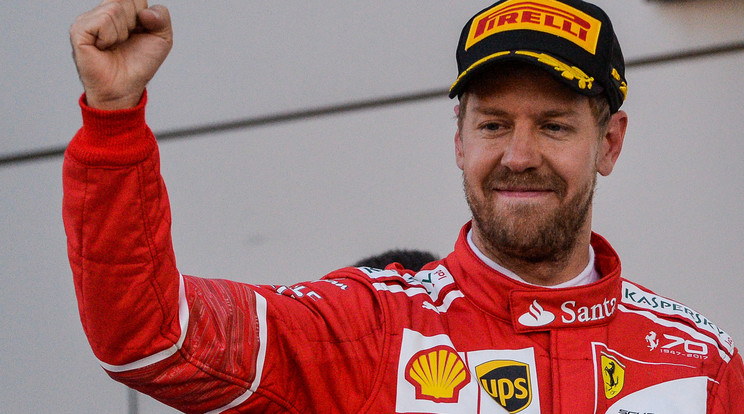 Vettel megorruilt Massára /Fotó: AFP