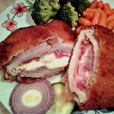 Egyszerű magyaros cordon bleu