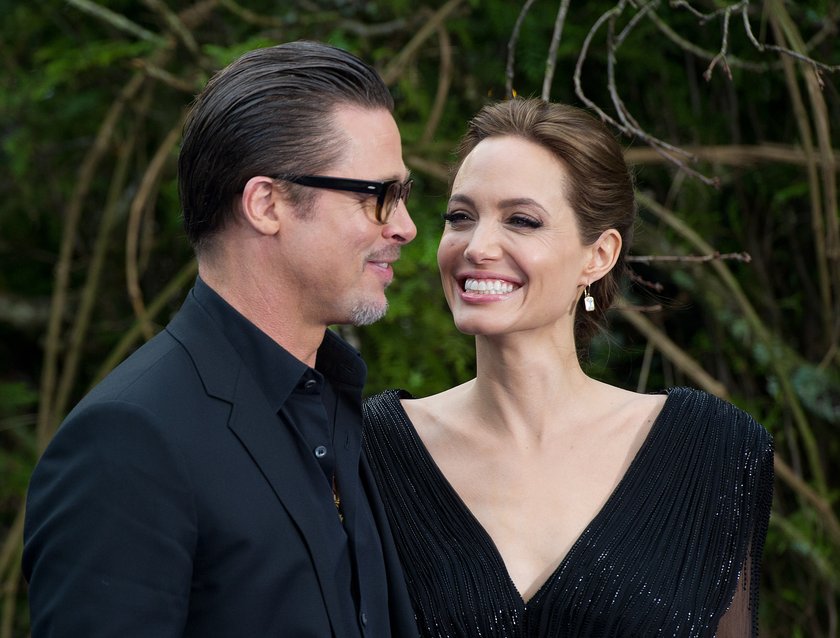 Angelina Jolie i Brad Pitt na przyjęciu