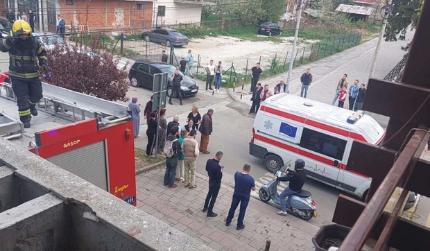 U Novom Pazaru žena pala sa terase 