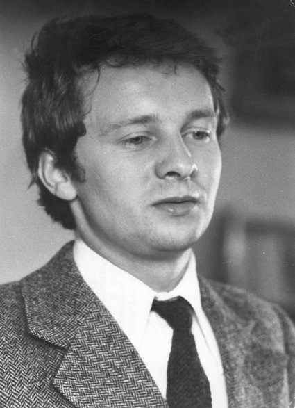 Krzysztof Stroiński — jako serialowy Leszek — namawiał swoją żonę z "Daleko od szosy" do przeprowadzki do Bełchatowa. Choć finalnie pozostali oni łodzianami