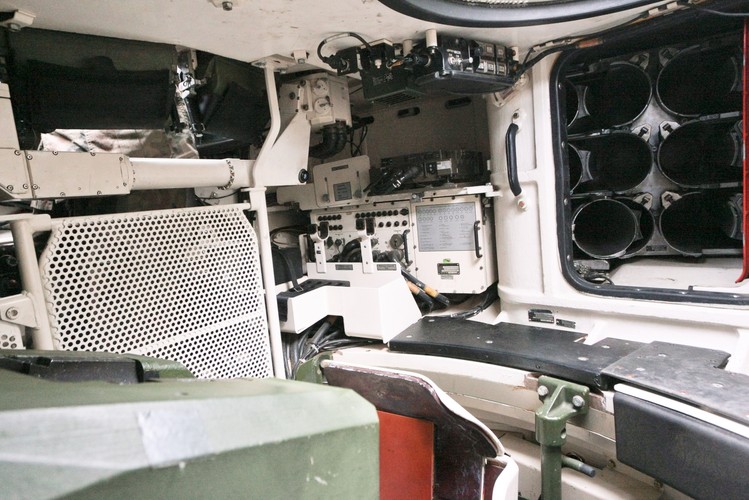 Leopard 2A5 dostarczony do 34. Brygady Kawalerii Pancernej z Żagania.  Widok wnętrza.<BR><BR>Fot. (lm/jkm) PAP/Lech Muszyński