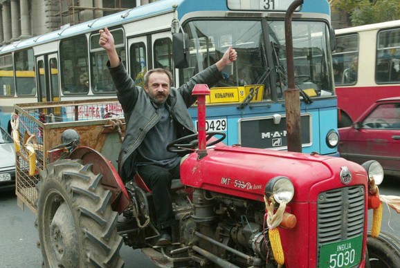 BAŠ IMA SREĆE Rističeviću na brzopoteznom konkursu od Vlade ...
