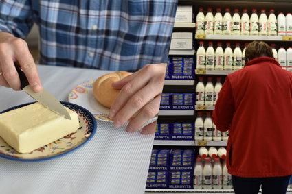 Nie tylko masło. W sklepach może się zacząć wojna na ceny. Co jeszcze będzie tanieć?