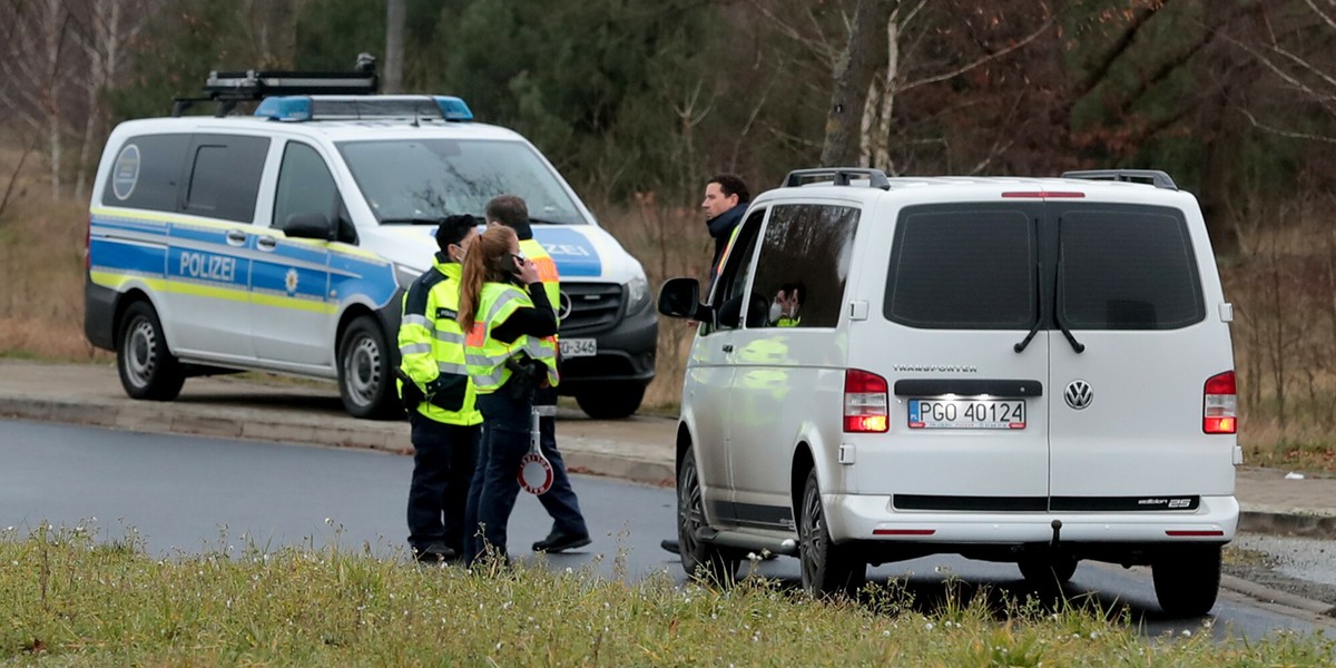 Niemcy na poważnie biorą się za walkę z kolejną falą epidemii. Kolejny land wprowadził właśnie stan zagrożenia epidemicznego.