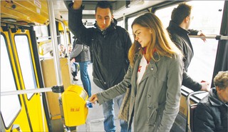 W Polsce przybywa kart miejskich