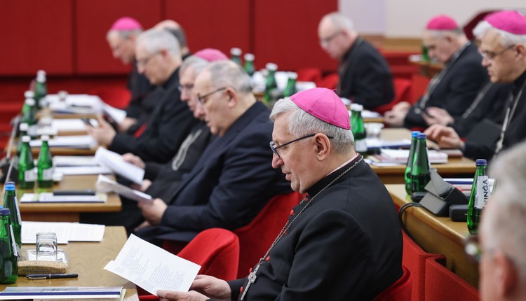 Historyczna decyzja Episkopatu. Powstanie specjalna komisja