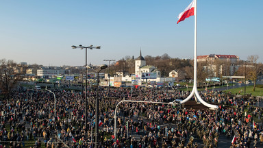 10 tys. lublinian na obchodach 100-lecia niepodległości