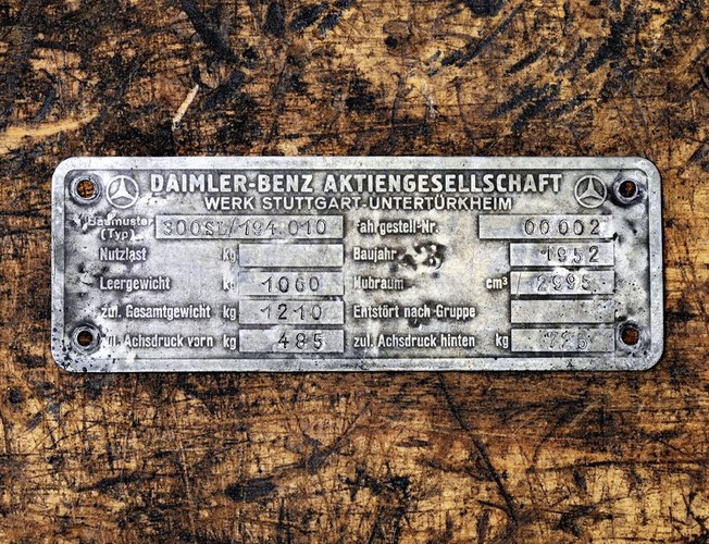 Tabliczka z numerem auta