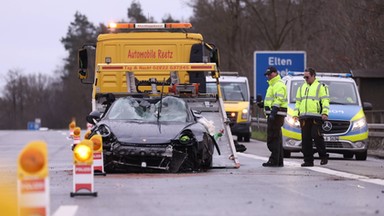 Tragedia w Niemczech. Cztery osoby zginęły w wypadku trzech samochodów porsche