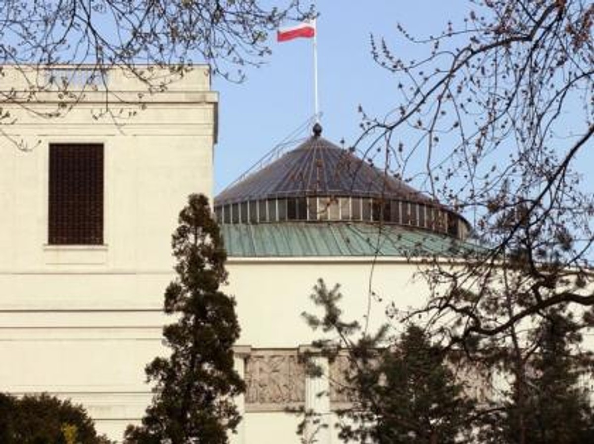 Była wiceminister finansów, posłanka PO Izabela Leszczyna podkreśliła, że "luzowanie reguły wydatkowej jest niebezpieczne".