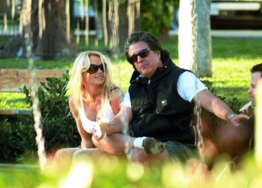 Pamela Anderson i Jon Peters 