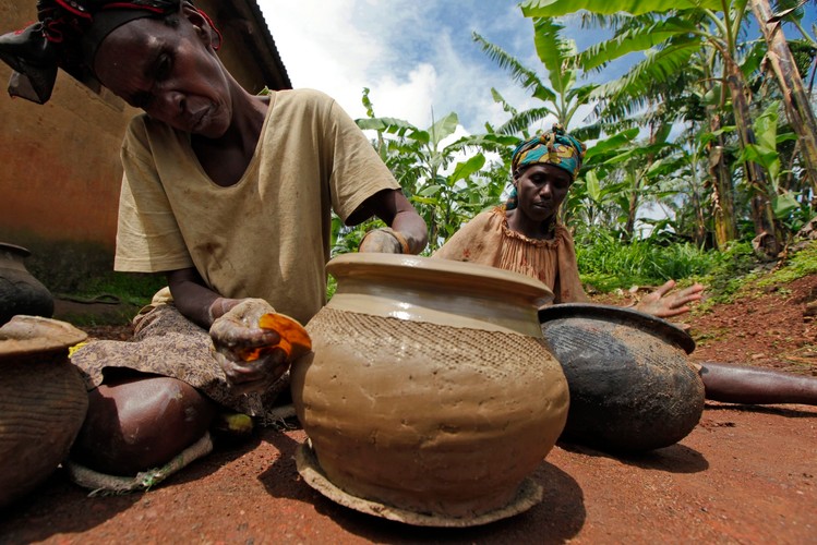 Pigmeje z dżungli w Afryce