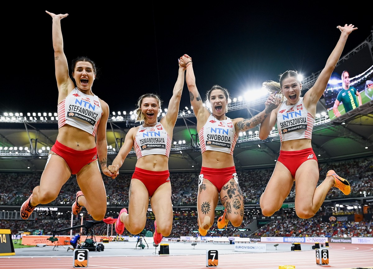 Pia Skrzyszowska, Kryscina Cimanouska, Magdalena Stefanowicz i Ewa Swoboda