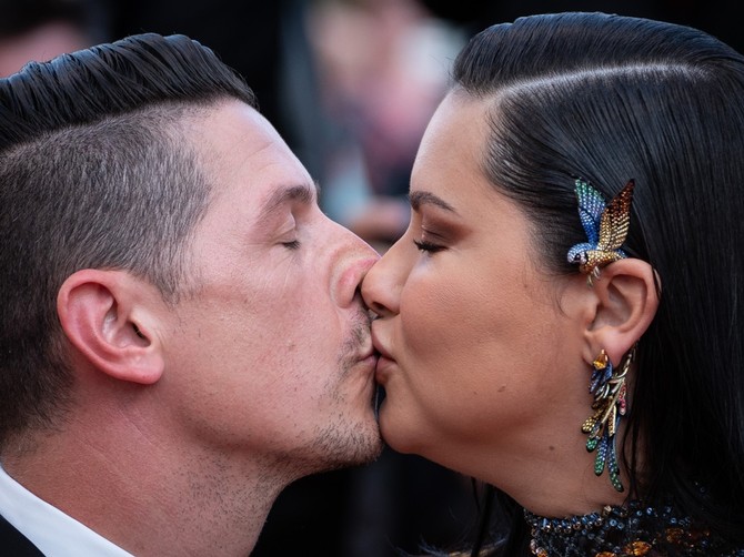 Adriana Lima nakon Marka Jarića uplovila je u romantičnu vezu sa Andreom Lemersom sa kojim očekuje dete