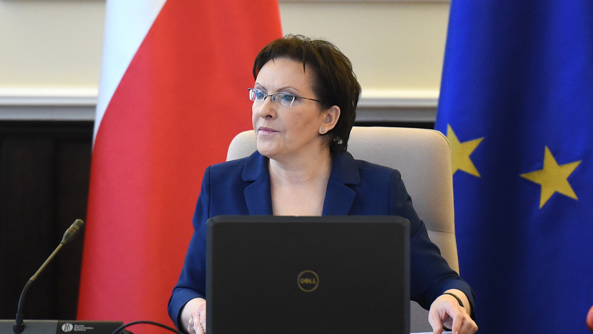 Premier Ewa Kopacz przybyła do Brukseli na nieformalny szczyt UE, którego głównym tematem będzie konflikt na Ukrainie. W spotkaniu szefów państw i rządów UE weźmie udział także prezydent Ukrainy Petro Poroszenko.