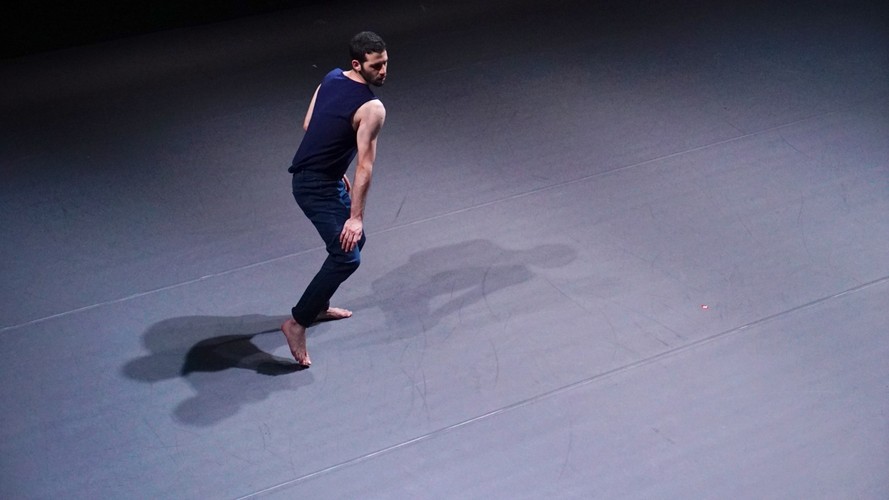 DKadr z filmu 'Mr. Gaga'; fot. Gadi Dagon