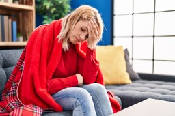 Jedno zaniedbanie na L4 może kosztować utratę pracę. Jak się zabezpieczyć?