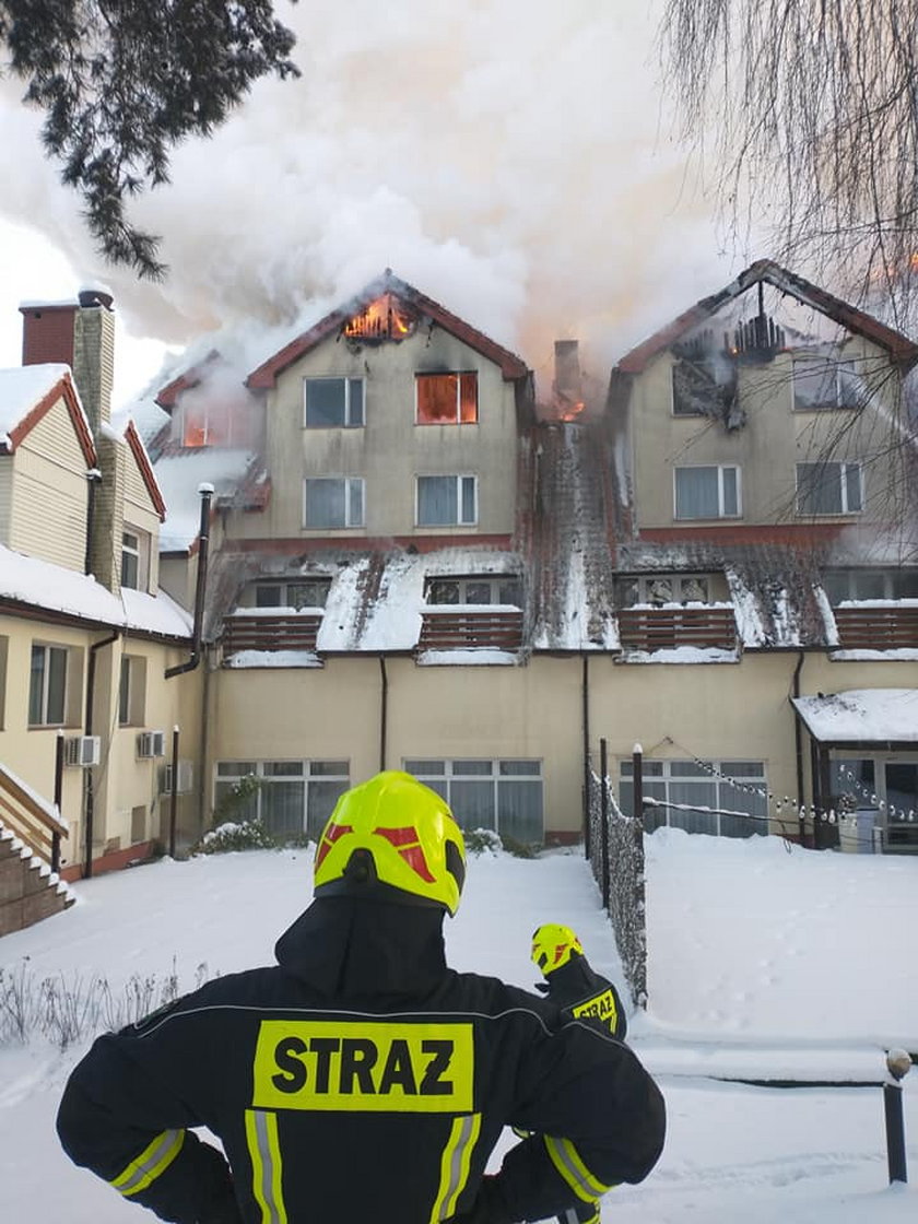 Gigantyczny pożar hotelu w Augustowie. Ewakuowano 50 osób