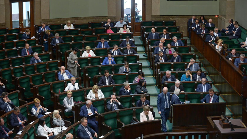 Sejm uchwalił bon turystyczny