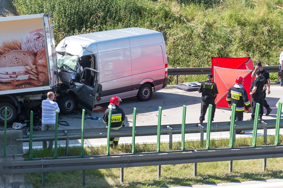 KĄTY WROCŁAWSKIE A2 WYPADEK OFIARA (miejsce wypadku)