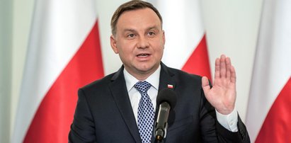 Prezydent Duda oburzony. Ostro zbeształ europosłów